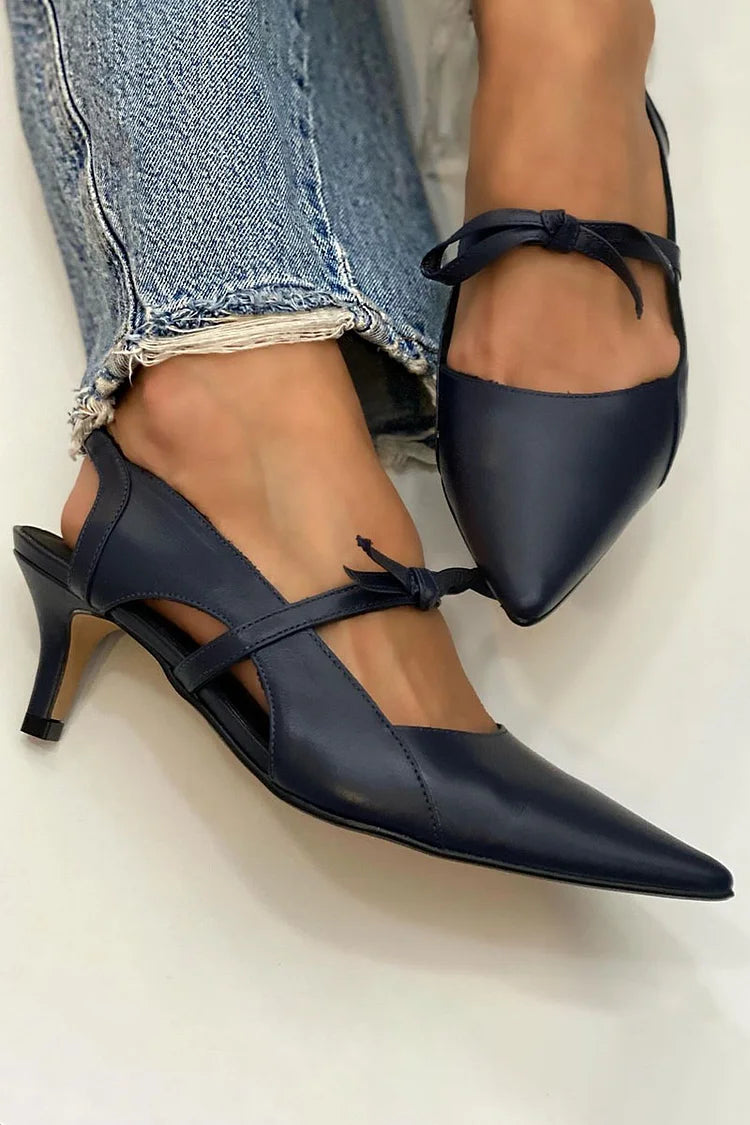 Chaussures à Petit Talon Noires à Bout Pointu, Découpes et Design Patchwork Noué.