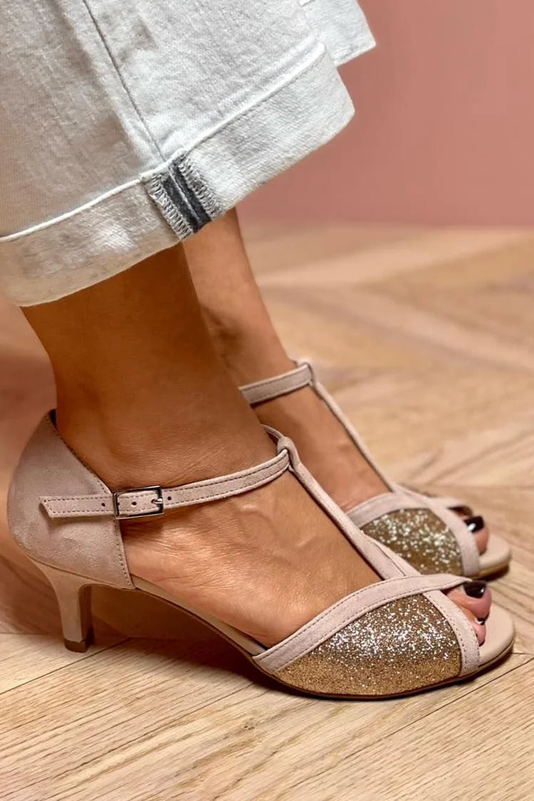 Chaussures à Petit Talon Taupe Pailletées à Bride en T et Bout Ouvert Patchwork.