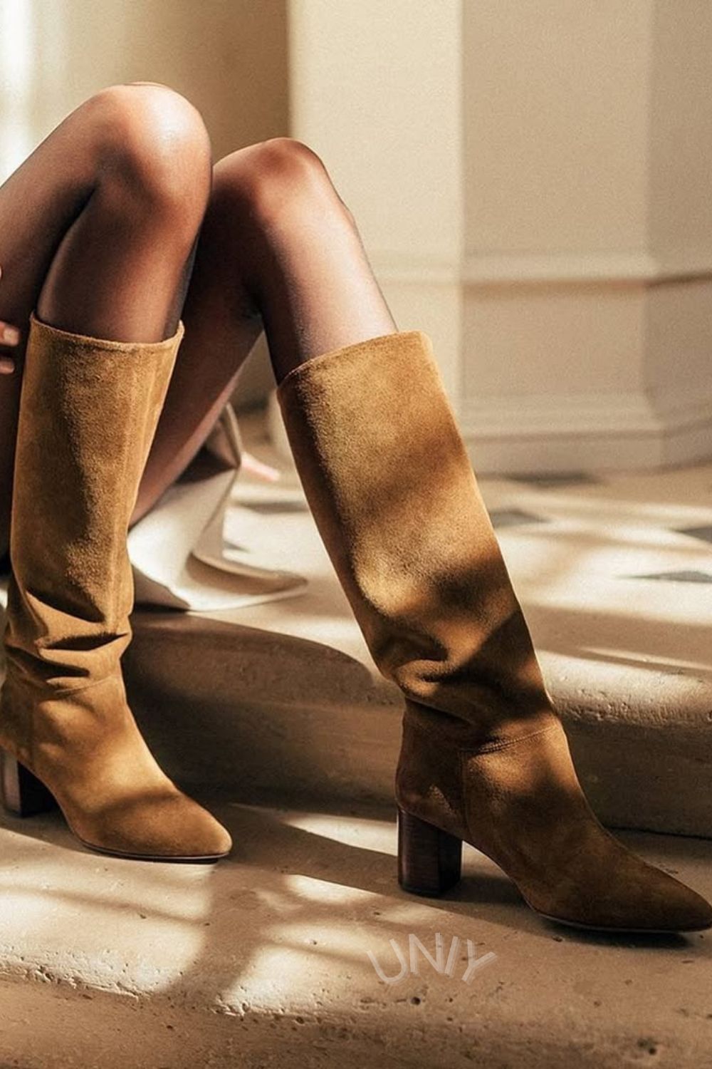 Delphine | Bottes Hautes Camel en Suédine à Talon Bloc