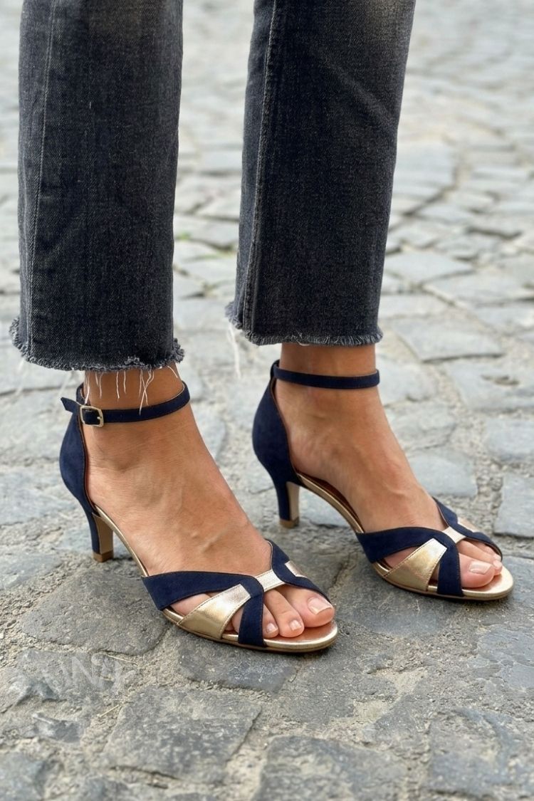 Talons kitten chic Or Champagne et Bleu Marine à brides croisées