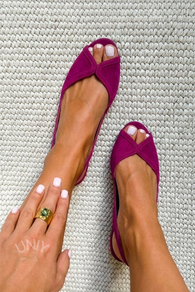 ballerines slingback chic fuchsia en daim à bout ouvert.
