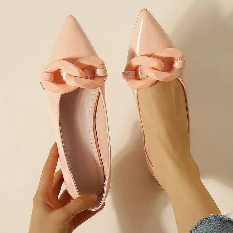 Ballerines Casual Vernies à Chaîne Décorative.