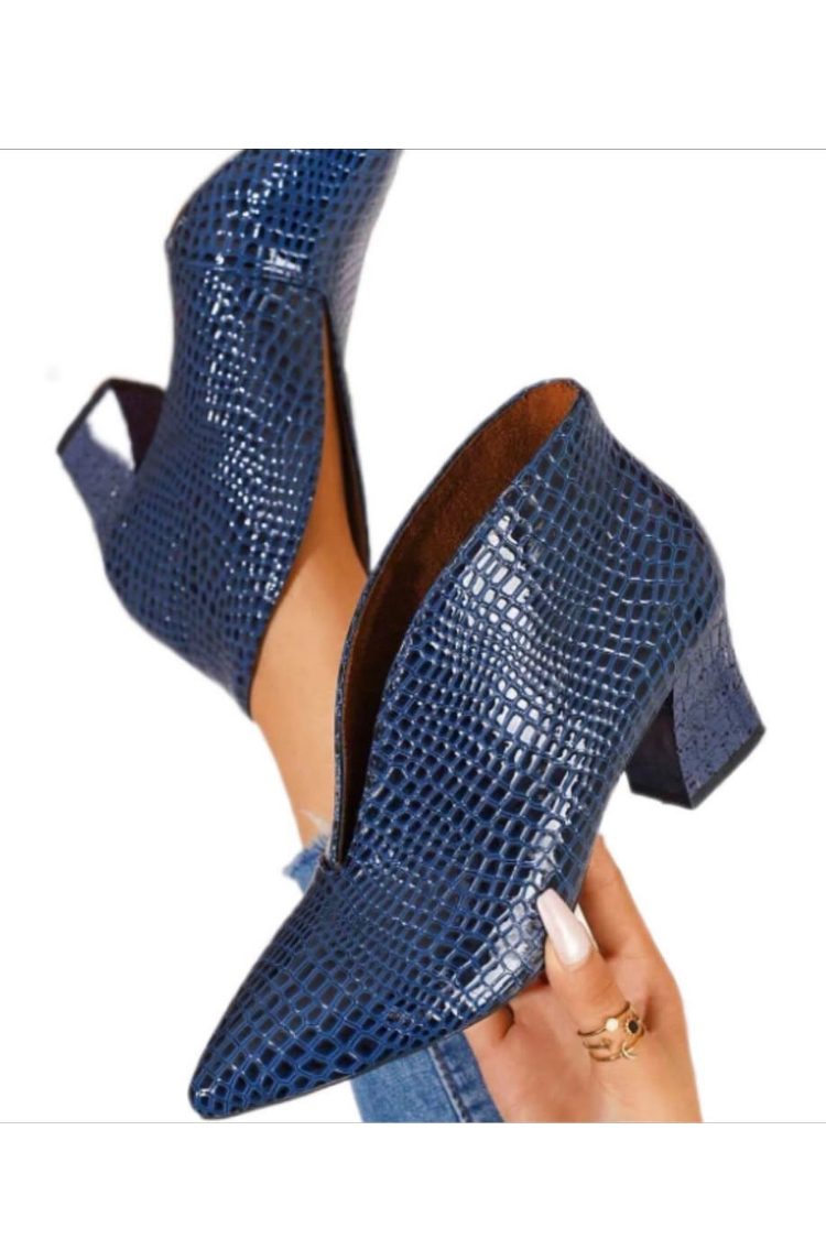 Bottines à Bout Pointu Imprimé Python au Design Élégant.