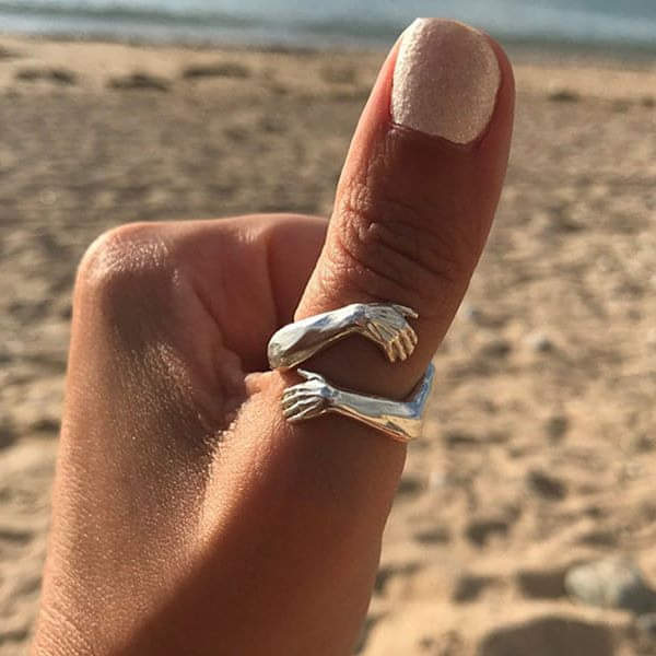 Greta | Bague Étreinte Argentée Réglable