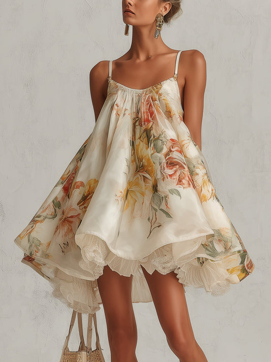 Blanche | Mini Robe Trapèze en Organza Fleuri Beige à Bordure en Dentelle
