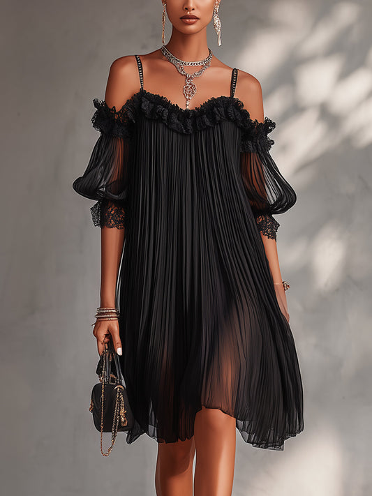 Camille | Mini Robe en Mousseline Noire Épaules Dénudées à Bordure en Dentelle