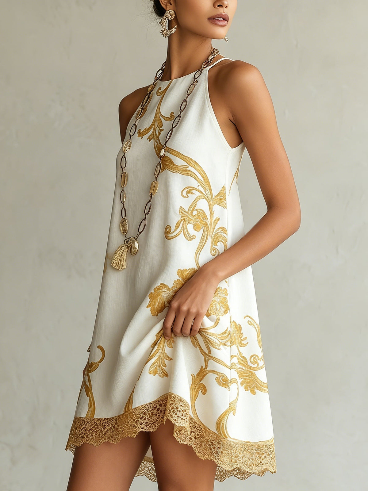 Héloïse | Mini Robe en Dentelle Blanche à Motifs Dorés