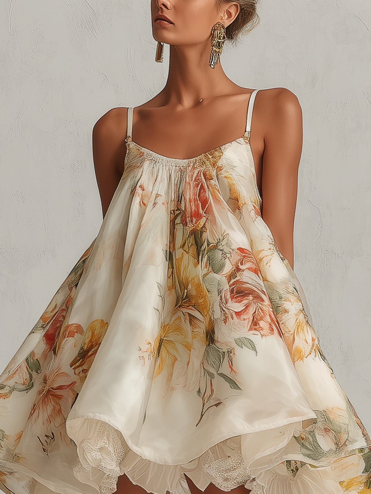Blanche | Mini Robe Trapèze en Organza Fleuri Beige à Bordure en Dentelle