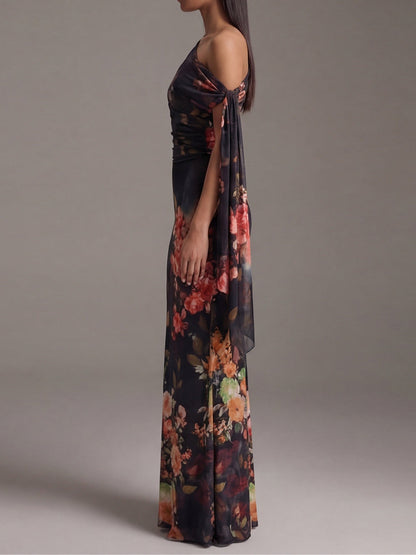 Robe Longue Noire Asymétrique à Une Épaule Imprimée Plissée en Mousseline