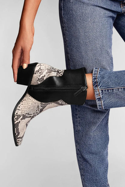 Marthe | Bottes Noires Effet Serpent Pointues à Talon Épais