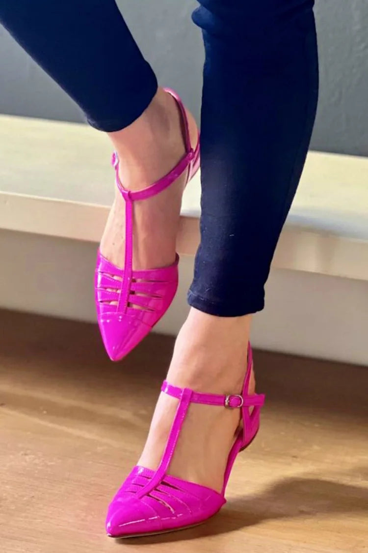 Ballerines Fuchsia à Bout Pointu au Design Ajouré Uni.
