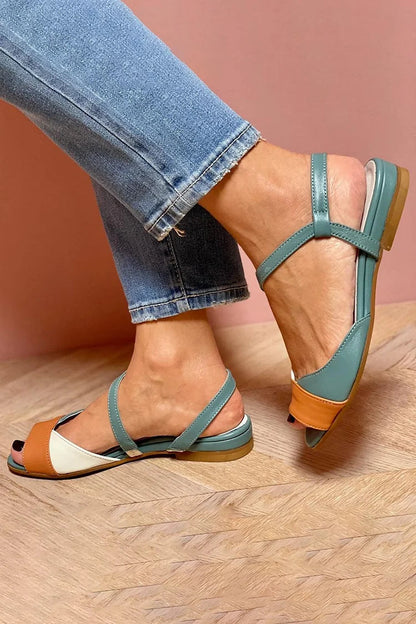sandales matelassées color block slingback à bride et bout ouvert.