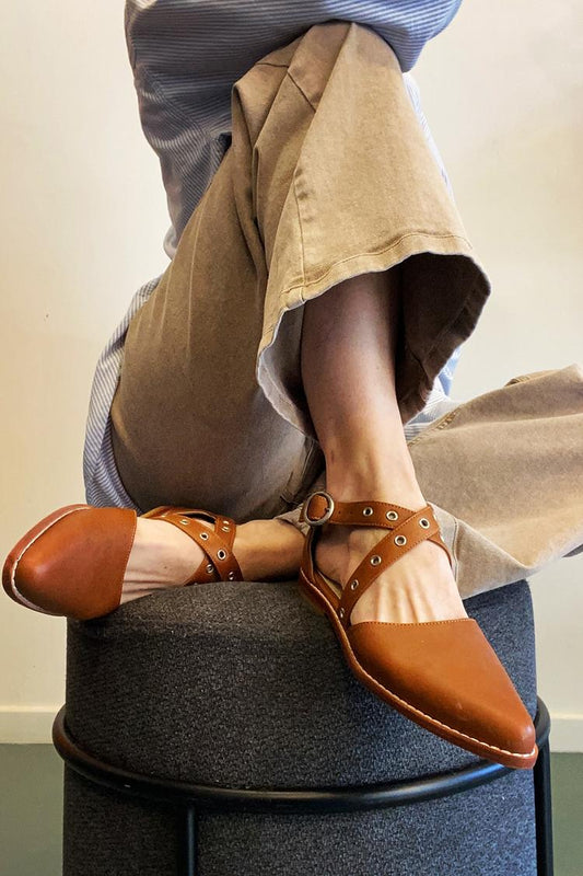 Florence | Mocassins Pointus à Brides Croisées et Œillets