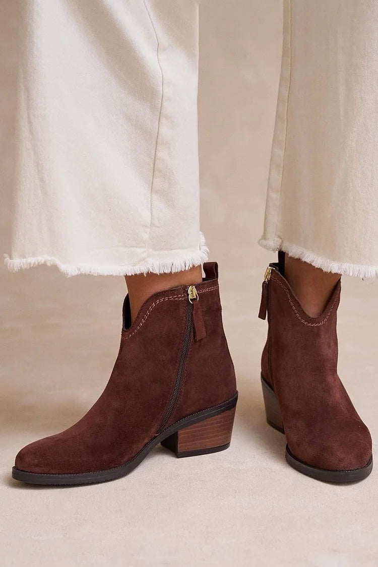 Ariane | Bottes Marron Foncé en Suédine à Encolure en V