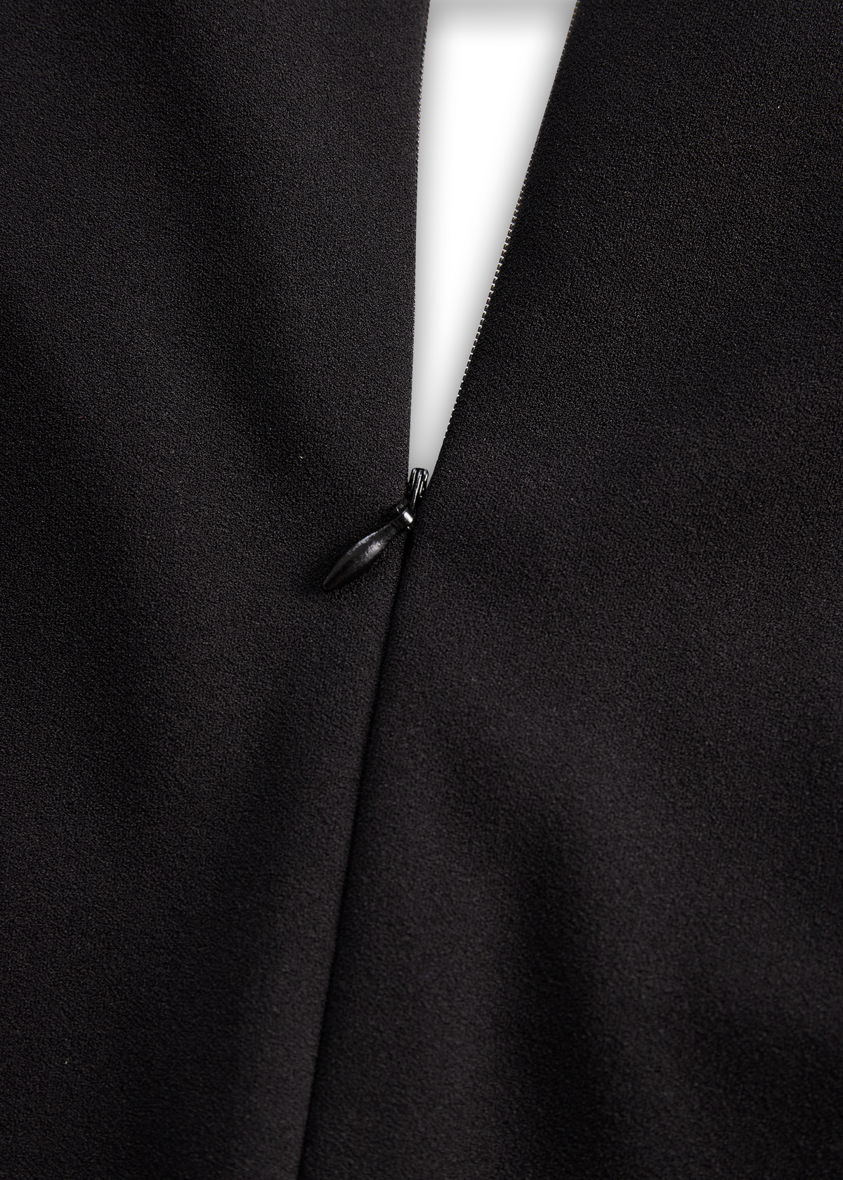 DALIA | Robe élégante à col mao et ceinture
