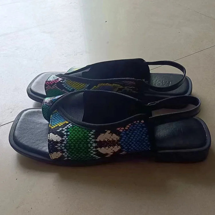 Sandales slingback patchwork à imprimé léopard et bout carré