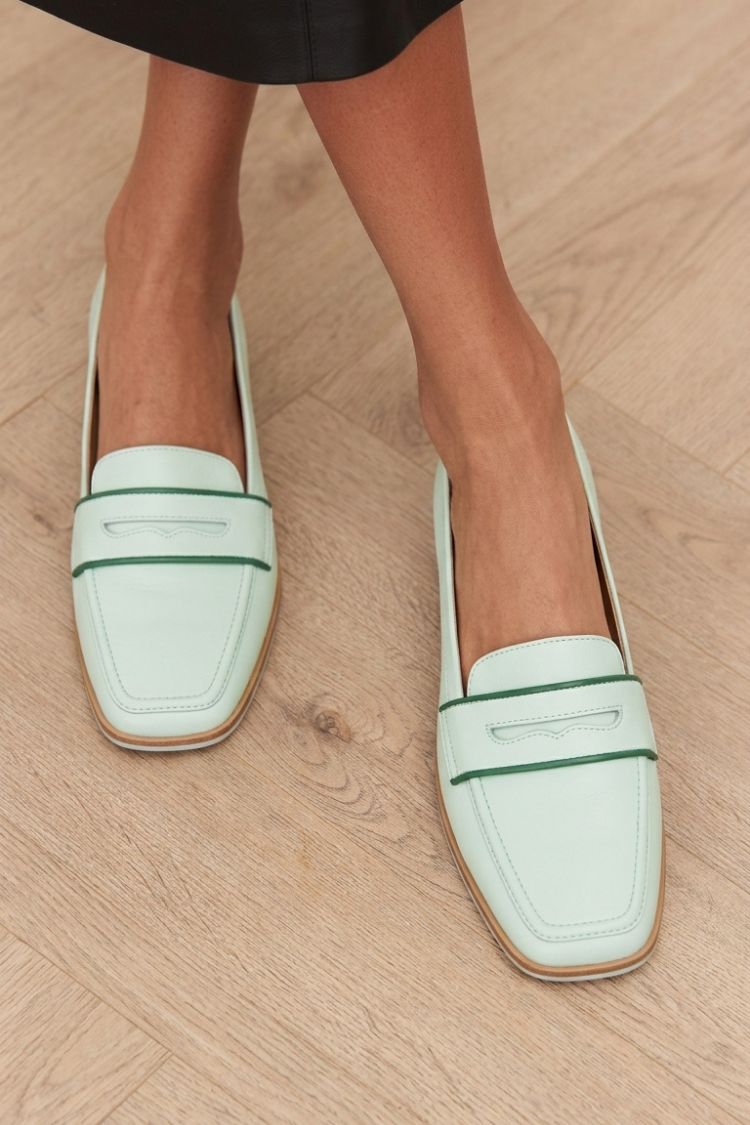Annabelle | Mocassins Minimalistes Vert Menthe à Bout Carré