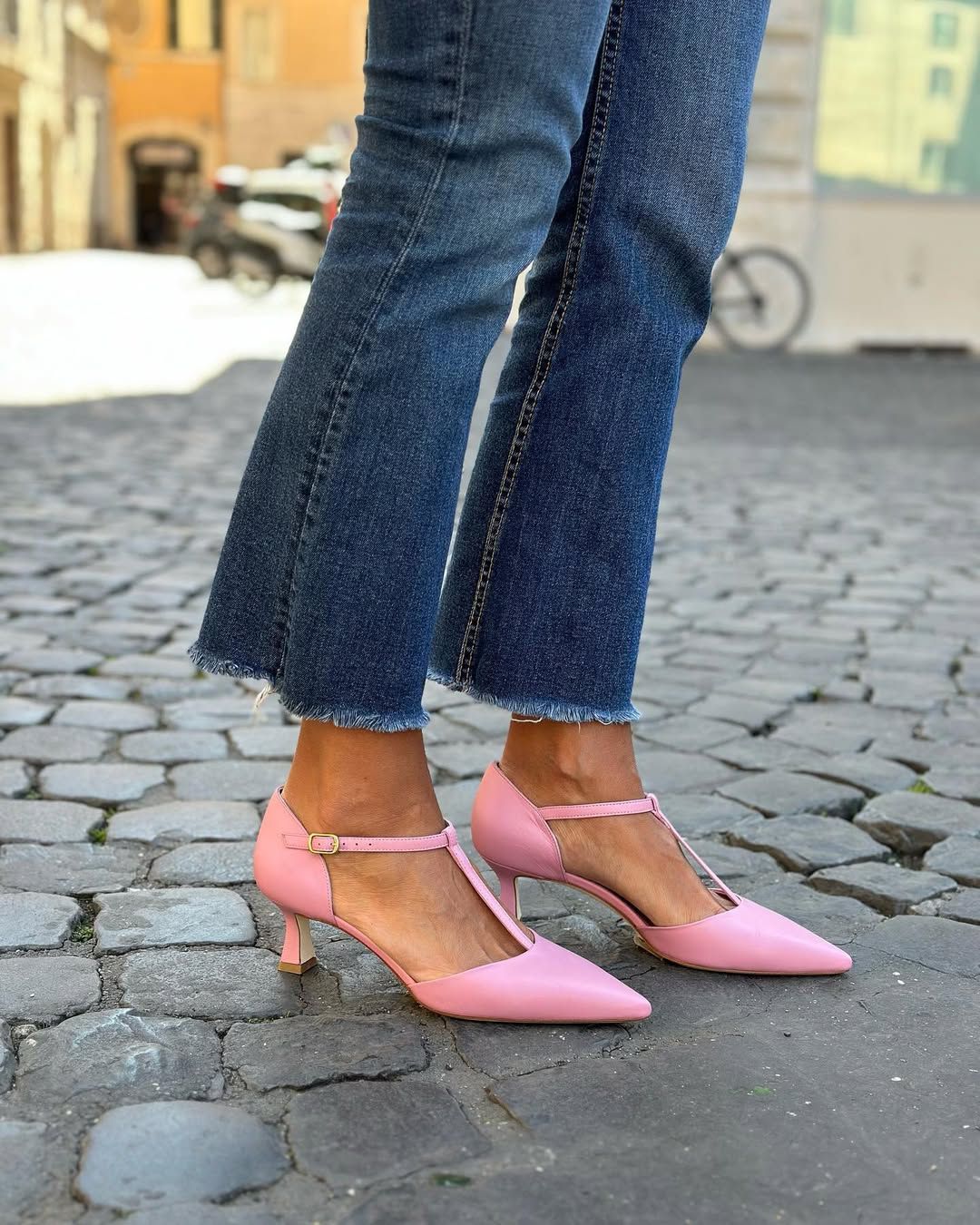 Talons Mary Jane pointus Rose à talon aiguille et bride en T