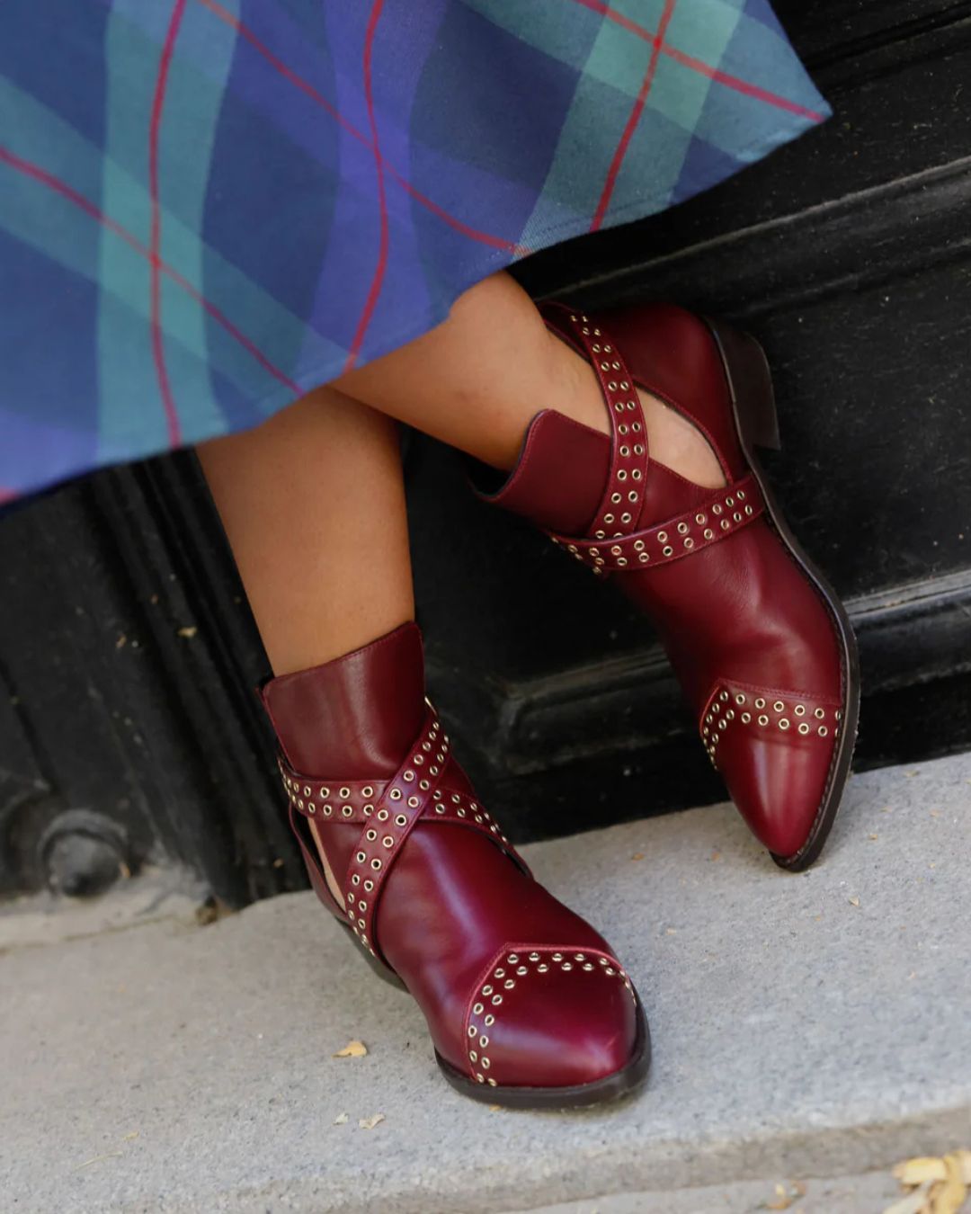 Inès | Bottines Bordeaux Pointues à Brides Croisées