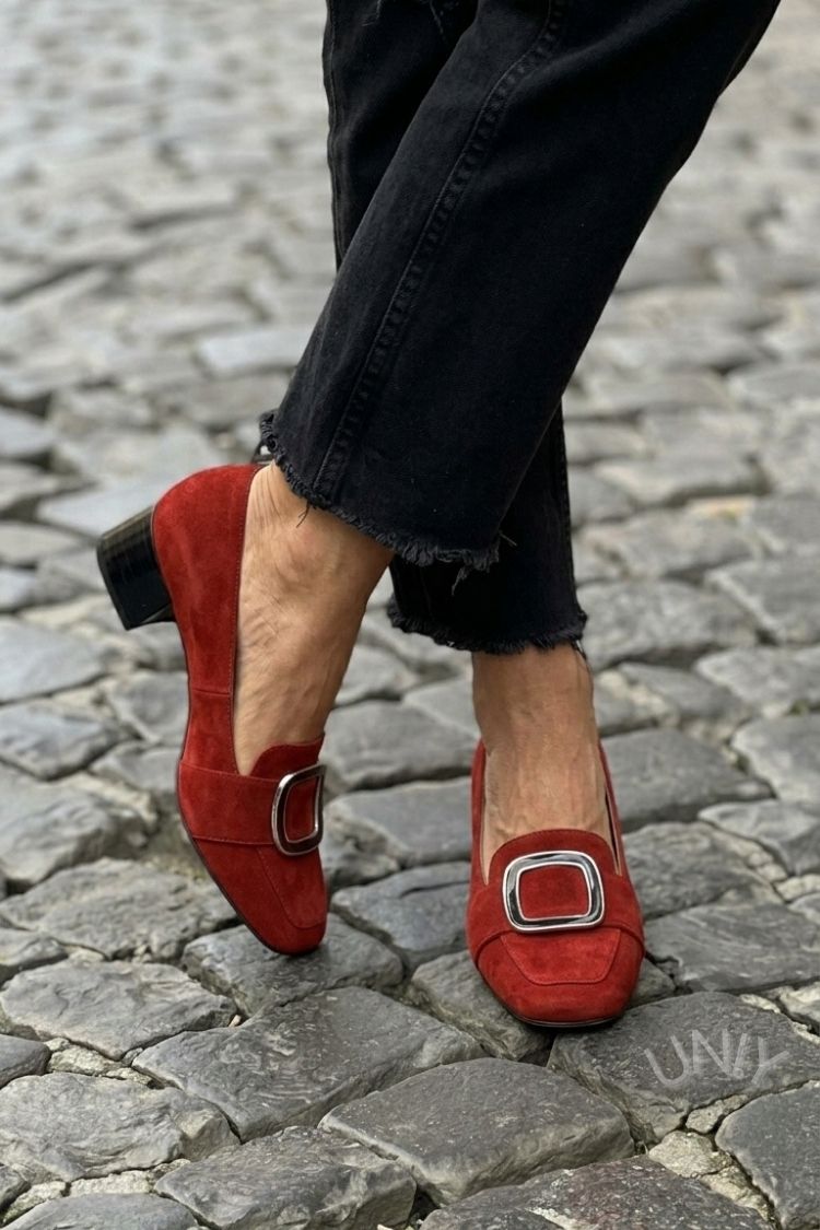 Béatrice | Mocassins en Suédine Bordeaux à Grande Boucle et Talon Bloc