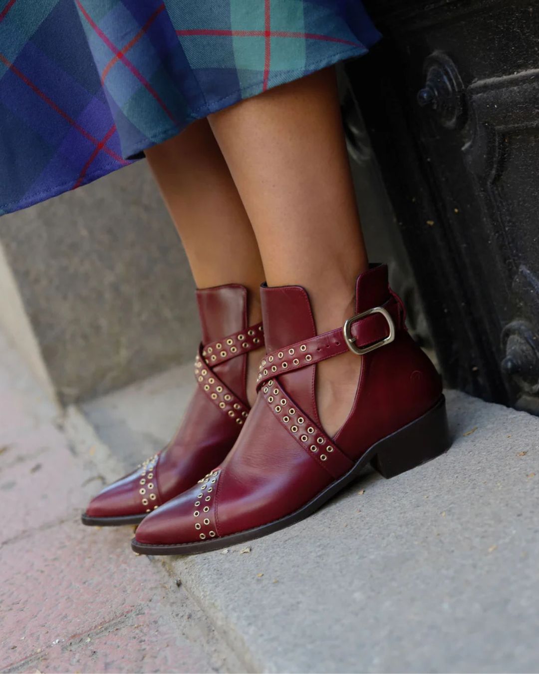 Inès | Bottines Bordeaux Pointues à Brides Croisées