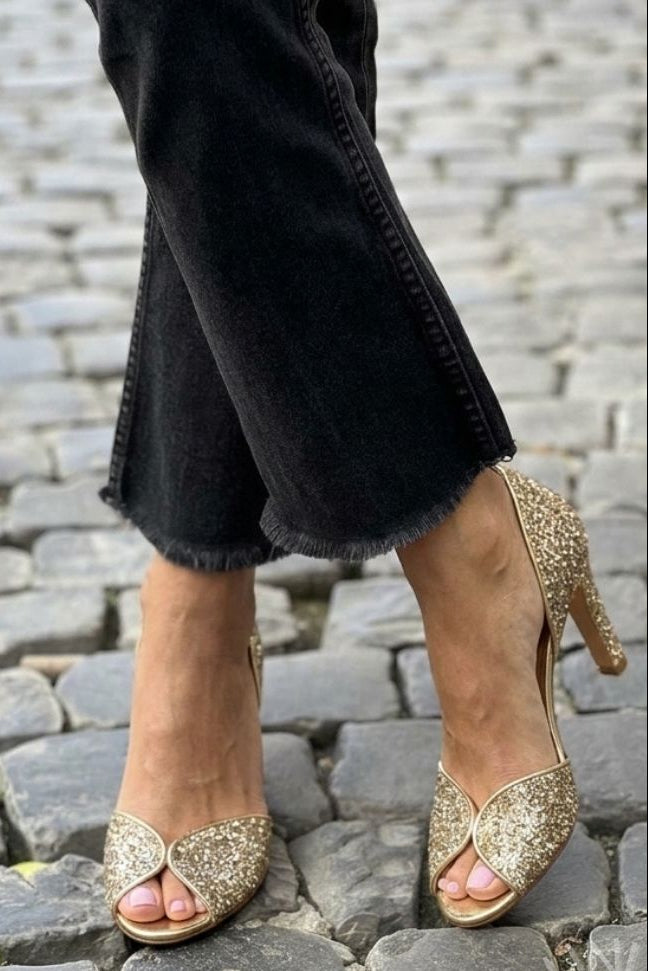 Talons hauts à bout ouvert d'Orsay brillants et élégants Or