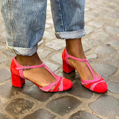 Talons larges à découpes color block Fuchsia avec boucle et bride en T