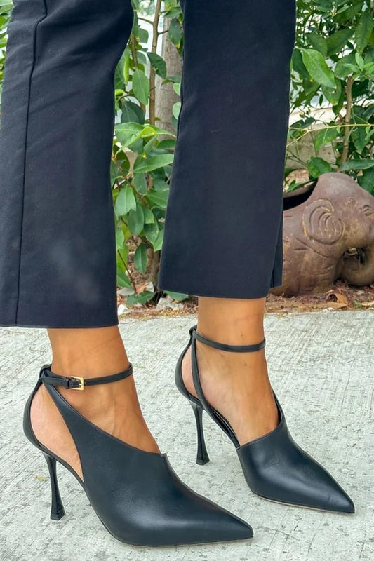 Talons aiguilles pointus à découpes Noir avec bride cheville et boucle