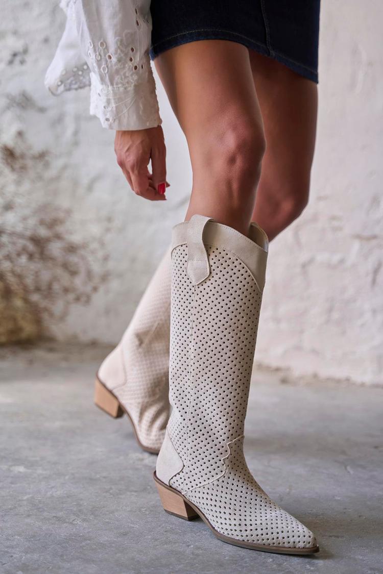 Justine | Bottes Western Beiges Perforées à Bout Pointu