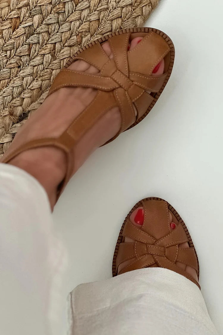 Talons larges tressés à découpes Marron avec boucle et bride en T