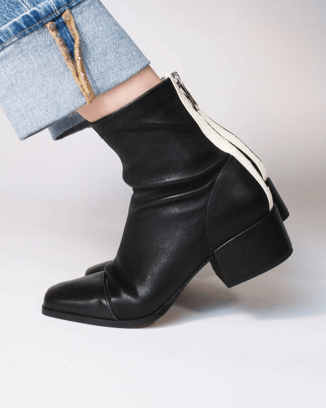 Bottines color block Noir à bout carré avec zip et petit talon bloc