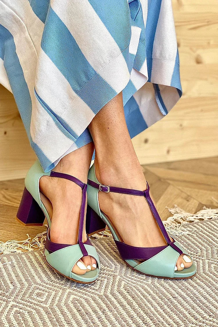 Chaussures à Talon Mi-Haut Color Block à Bride en T et Bout Ouvert.