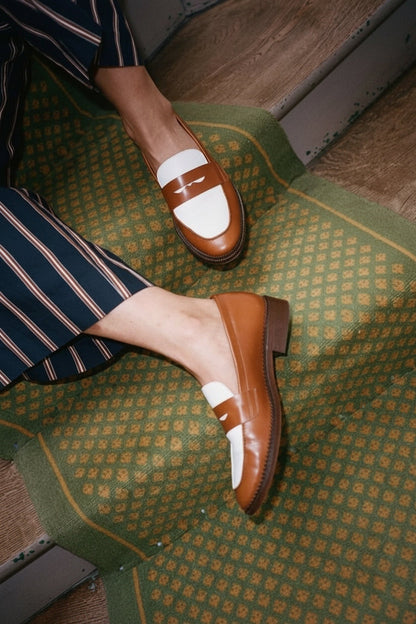 Mocassins penny bicolores classiques Marron et Blanc en cuir PU