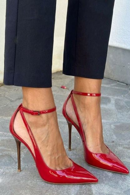Talons aiguilles vernis Noir avec bride cheville