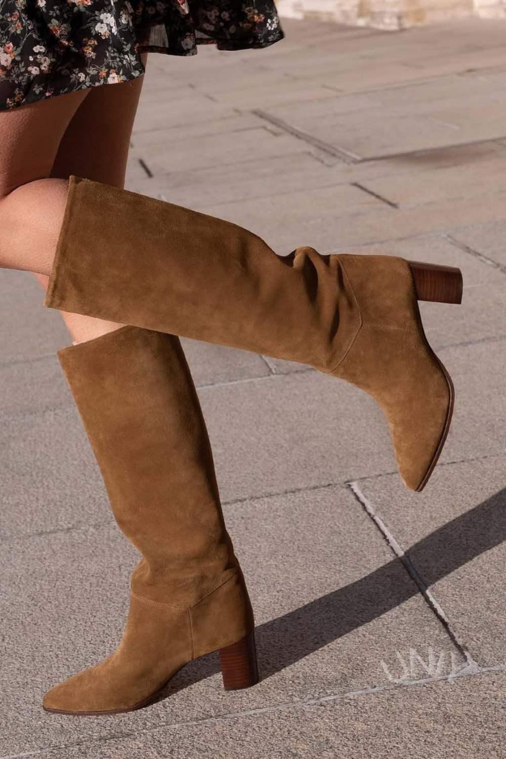 Delphine | Bottes Hautes Camel en Suédine à Talon Bloc