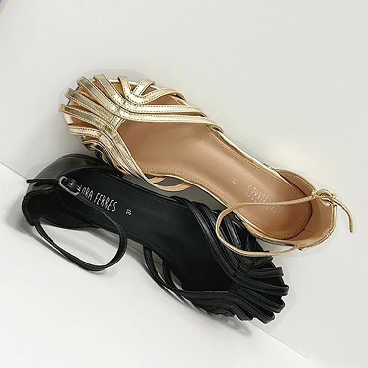 Sandales chic unies avec boucle