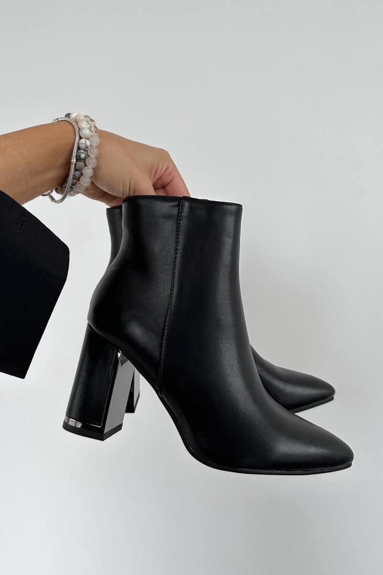 Bottes pointues chunky élégantes en simili cuir