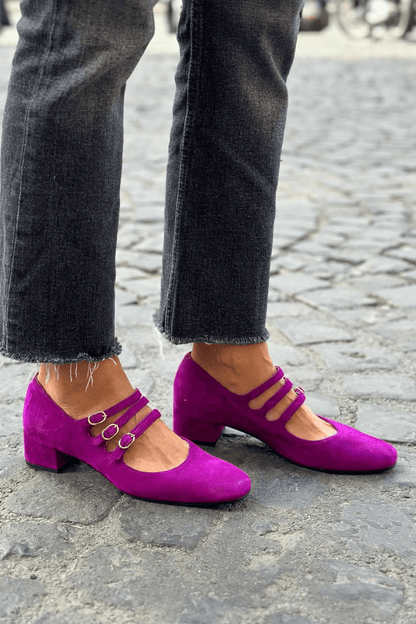 Talons larges Violet à bout carré avec boucle