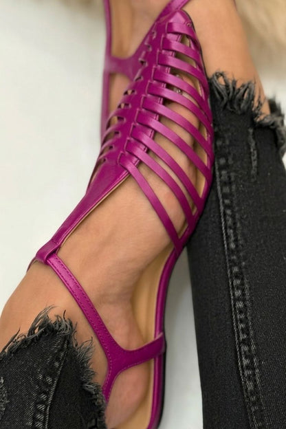 Sandales pointues à découpes épurées décontractées Noir avec bride en T