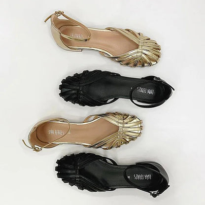 Sandales chic unies avec boucle