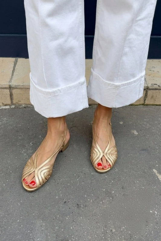 Sandales Dorées Métallisées à Brides Ondulées, Bout Rond et Bride Arrière.