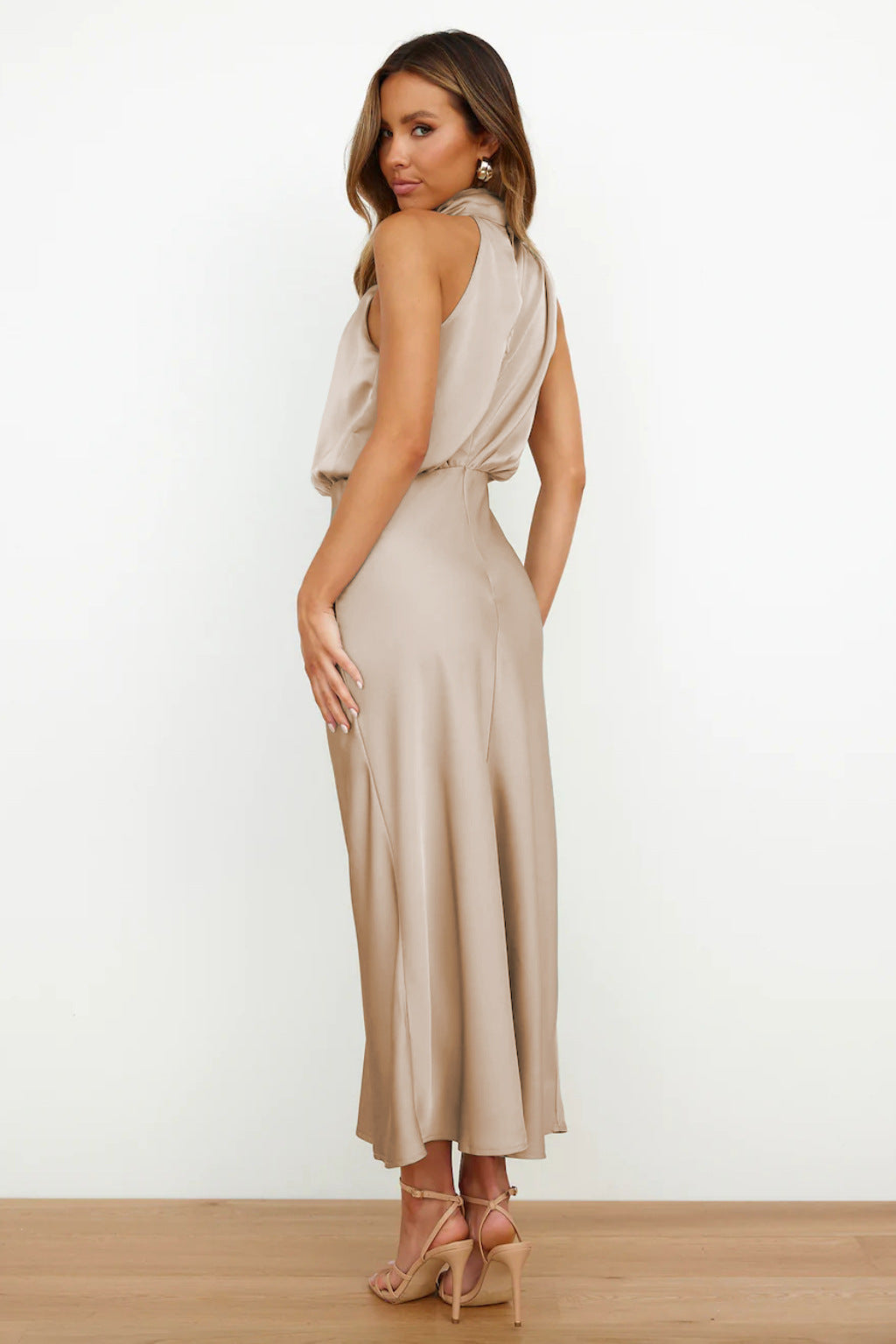 MARIANNA | Robe à encolure américaine