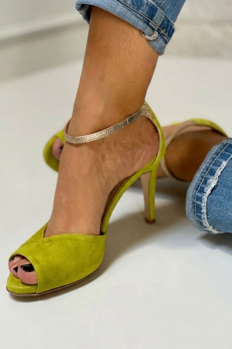Talons aiguilles à bout ouvert pailletés avec bride cheville et boucle