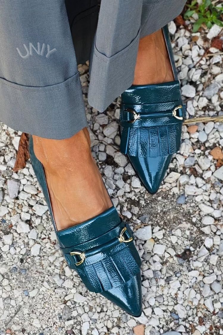Jocelyne | Mocassins Vernis Vert Foncé Pointus à Mors et Franges