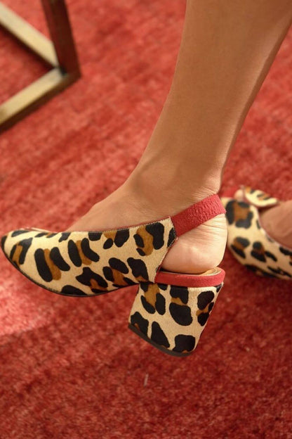 Talons larges slingback peep toe raffinés à imprimé léopard Kaki