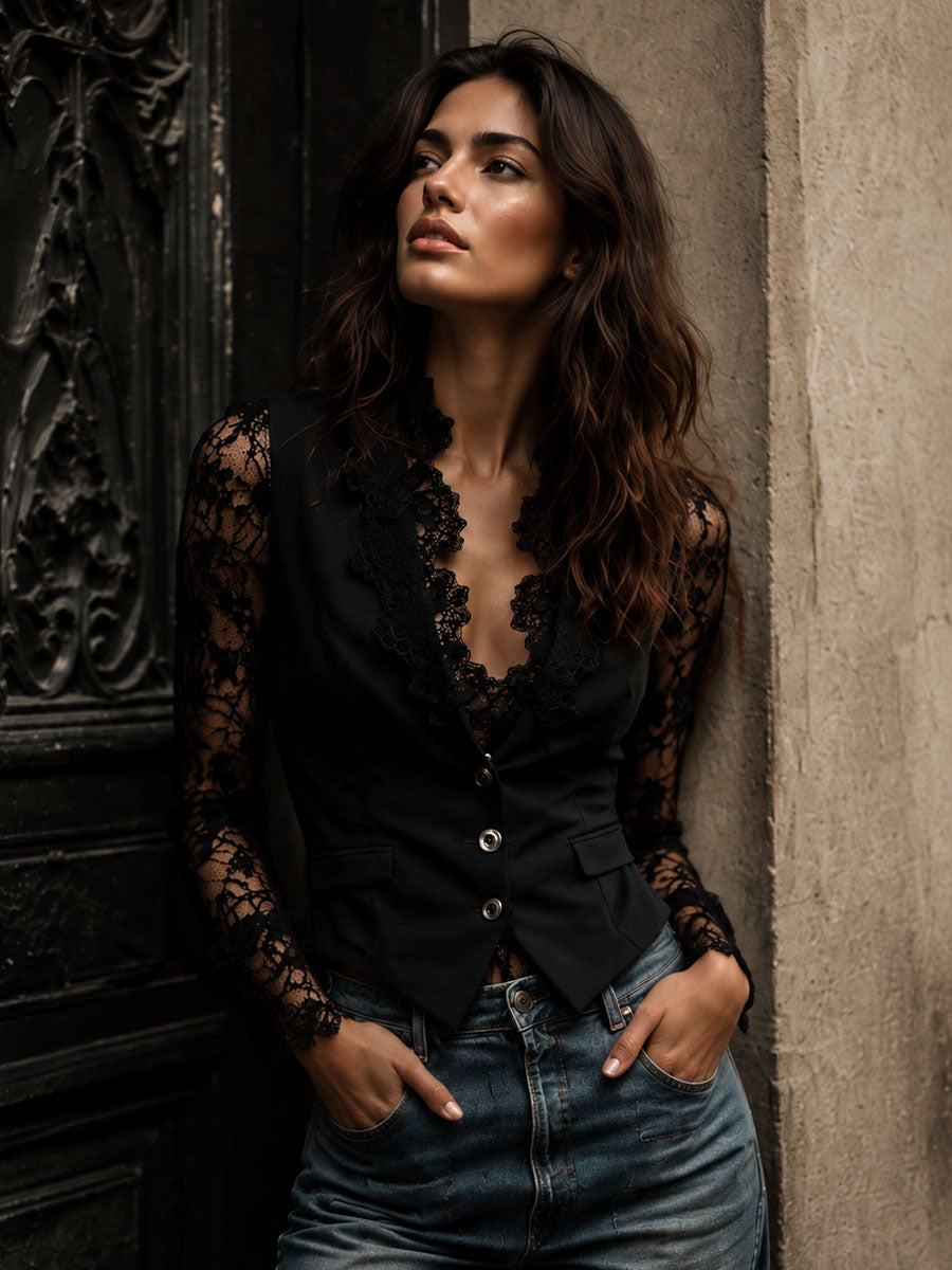 Noemi | Blazer Court Noir à Manches Semi-Transparentes