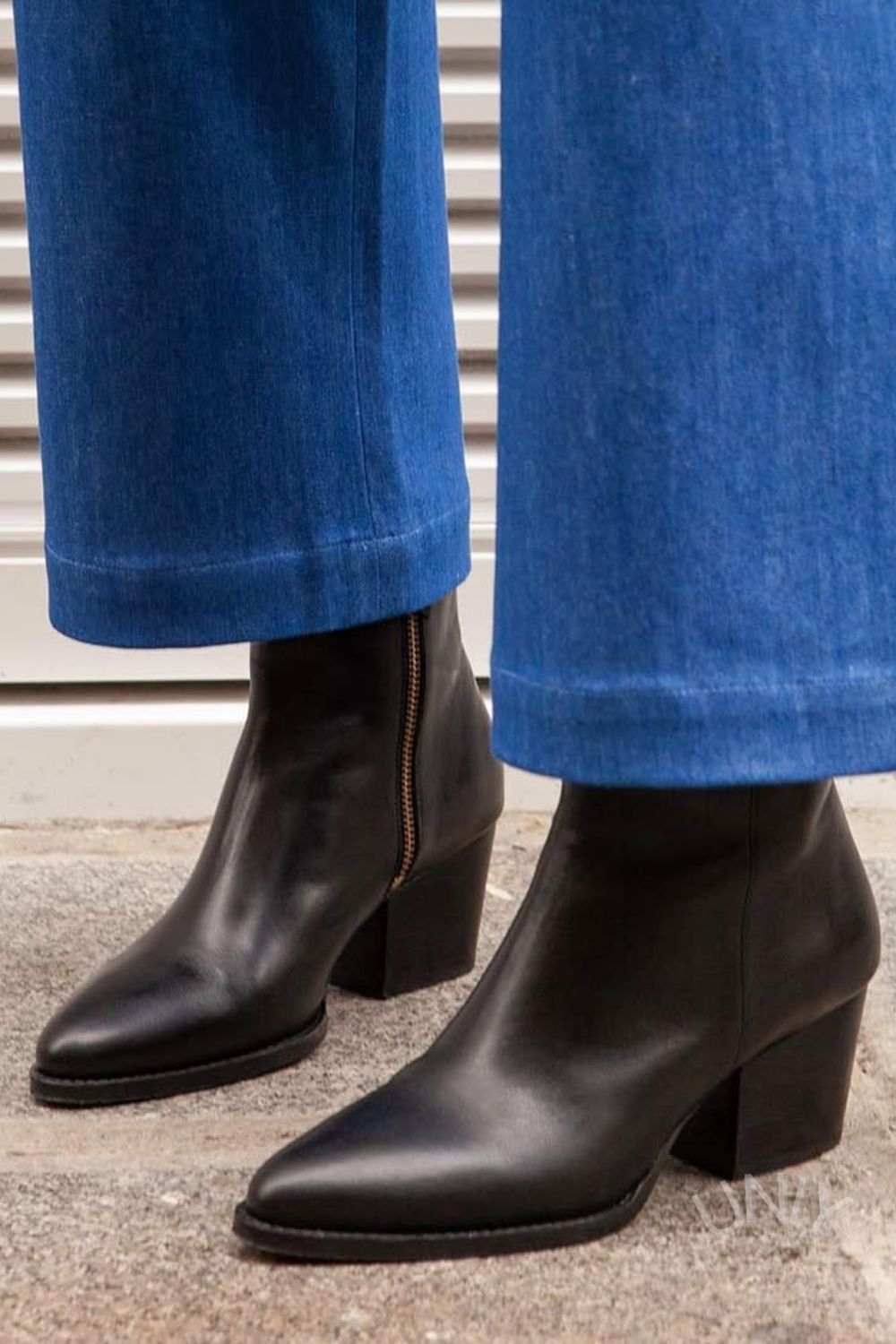 Virginie | Bottines Noires à Talon Bloc et Bout Pointu