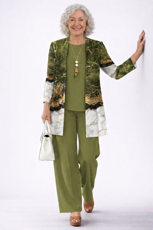 Priscille | Ensemble Trois Pièces Vert Olive à Gilet Imprimé Doré