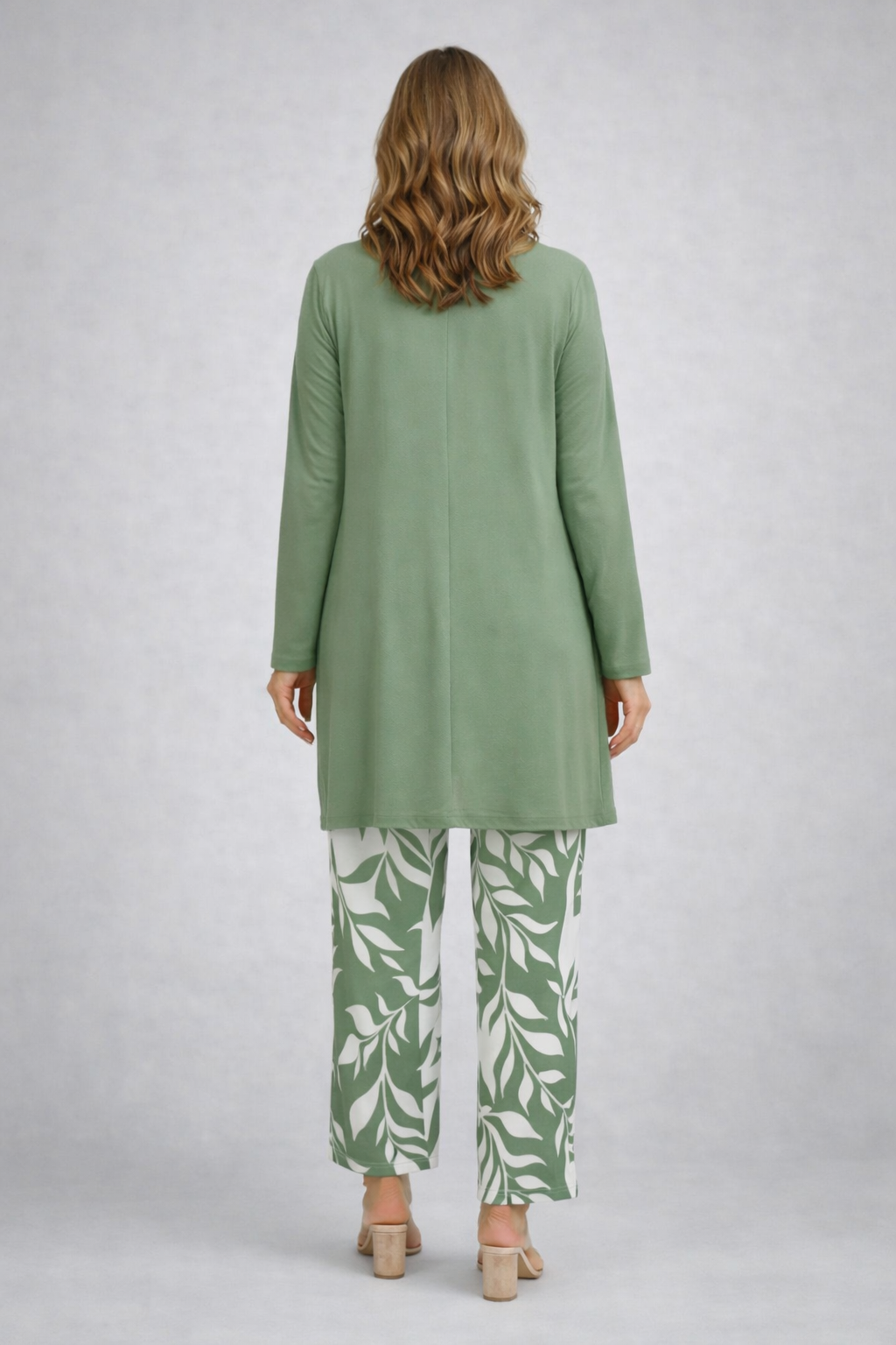 Isaline | Ensemble Trois Pièces Vert Sauge à Pantalon Imprimé