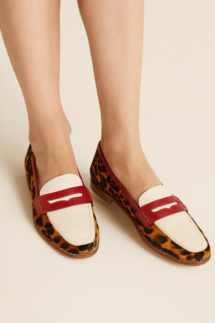 Régine | Mocassins Léopard Pointus à Bride Contrastée